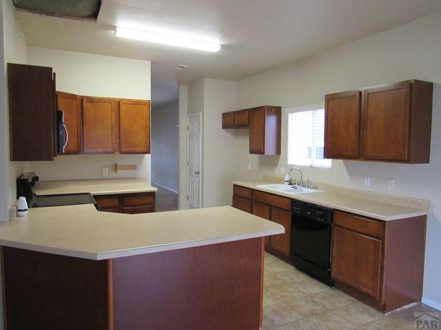 2223 Inspiration Ln, Pueblo, CO 81008