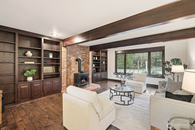 12925 206th Avenue NE, Woodinville, WA 98077