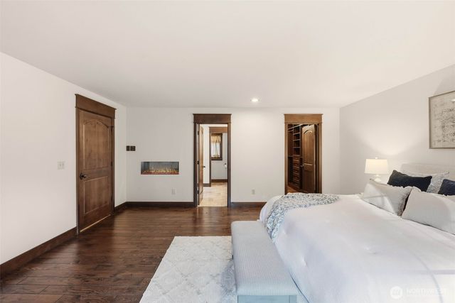 12925 206th Avenue NE, Woodinville, WA 98077