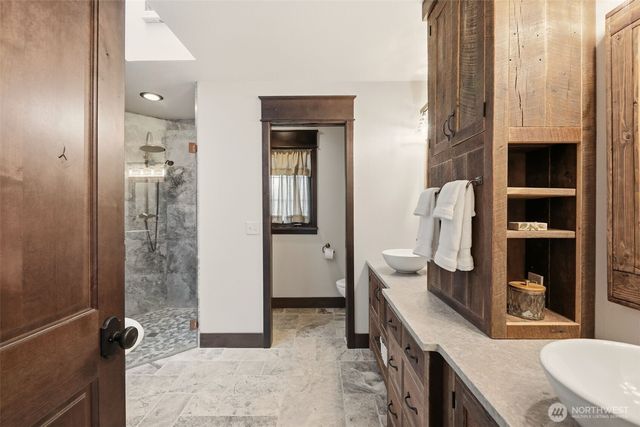 12925 206th Avenue NE, Woodinville, WA 98077