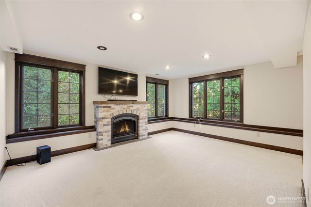 12925 206th Avenue NE, Woodinville, WA 98077