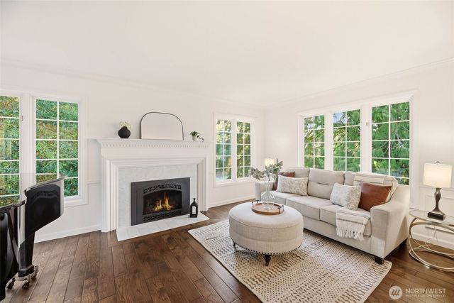 12925 206th Avenue NE, Woodinville, WA 98077