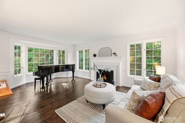 12925 206th Avenue NE, Woodinville, WA 98077