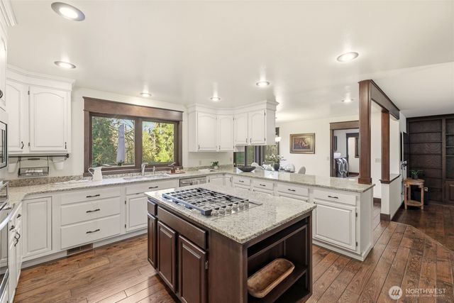 12925 206th Avenue NE, Woodinville, WA 98077