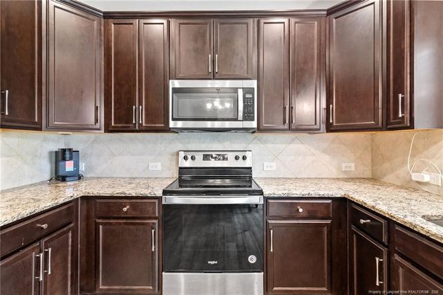 2501 OWLANDS Court, Fayetteville, NC 28304