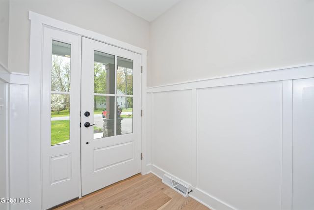 5 Quail Run, Voorheesville, NY 12186