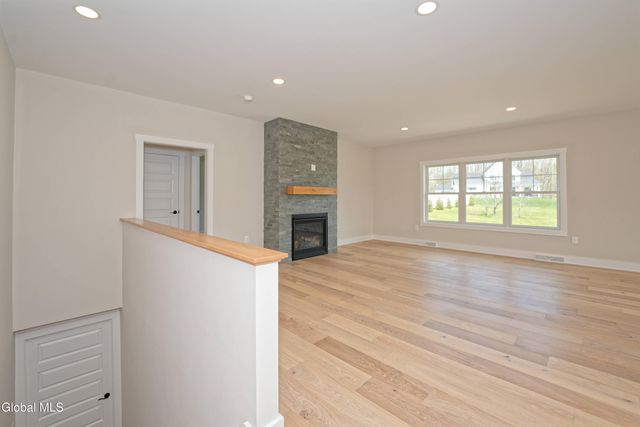 5 Quail Run, Voorheesville, NY 12186