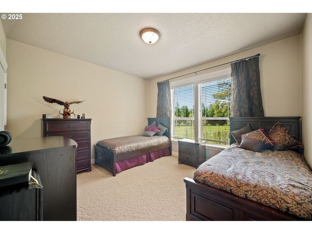 26740 S FISH Rd, Mulino, OR 97042