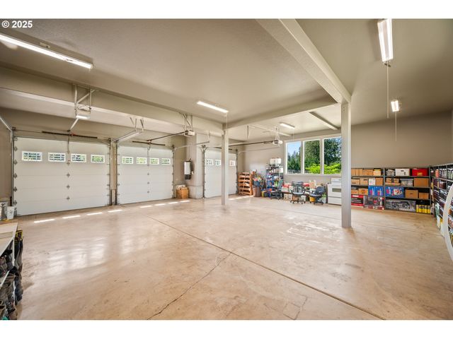 26740 S FISH Rd, Mulino, OR 97042