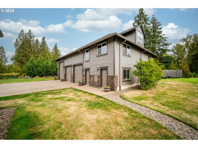 26740 S FISH Rd, Mulino, OR 97042