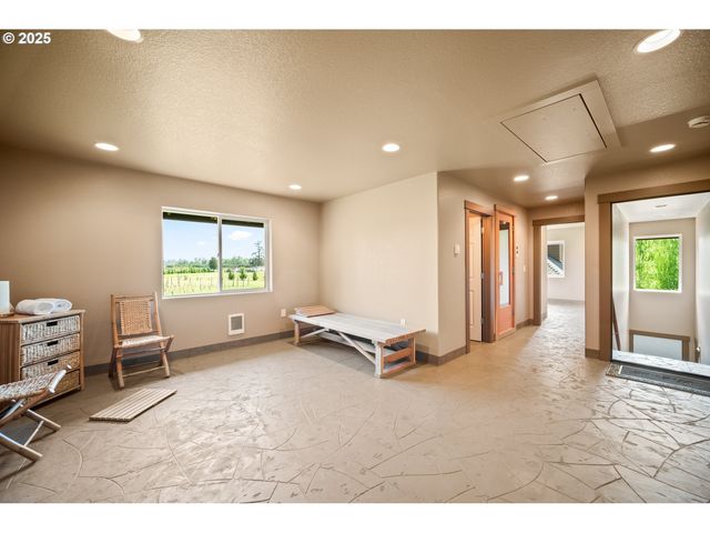 26740 S FISH Rd, Mulino, OR 97042