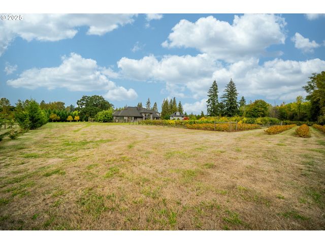26740 S FISH Rd, Mulino, OR 97042