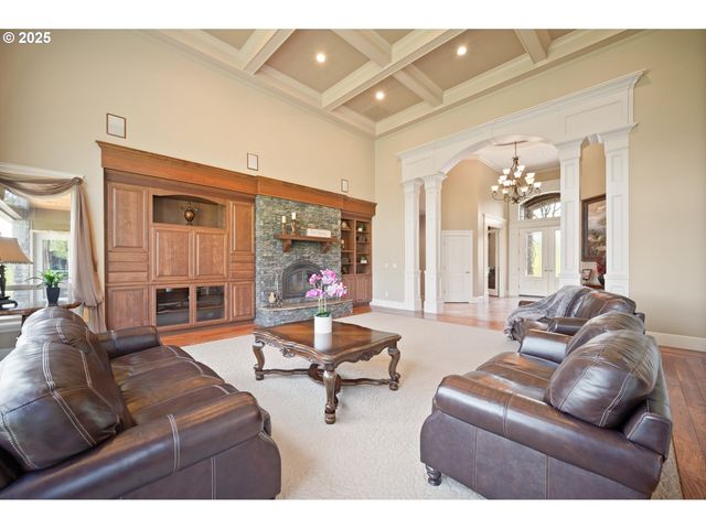 26740 S FISH Rd, Mulino, OR 97042