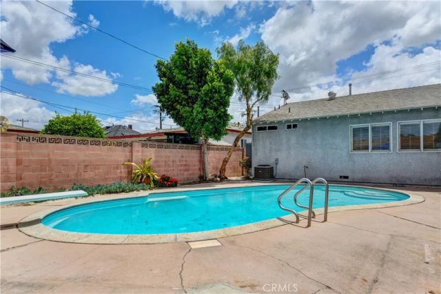 7407 Broadway Avenue, Whittier, CA 90606
