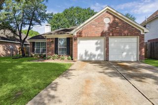 8211 Broken Timber Way, Houston, TX 77095