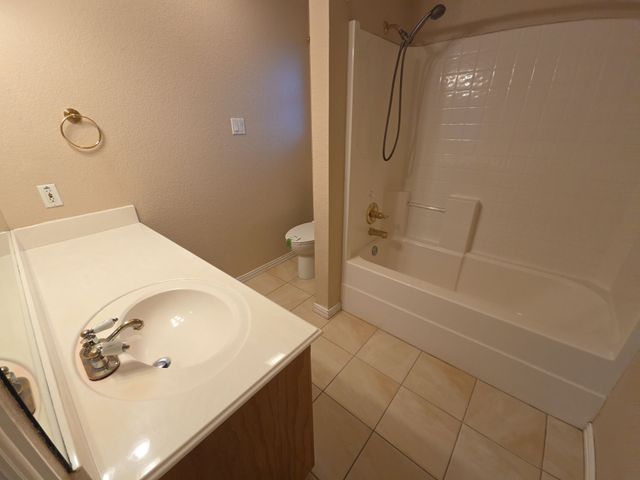 802 Justin Court, Keene, TX 76059