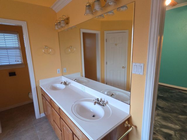 802 Justin Court, Keene, TX 76059