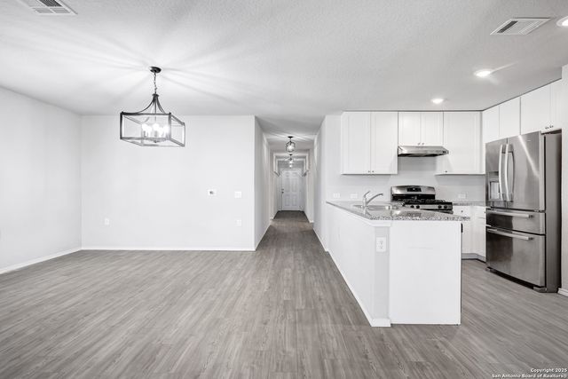 11927 Pewee, San Antonio, TX 78221