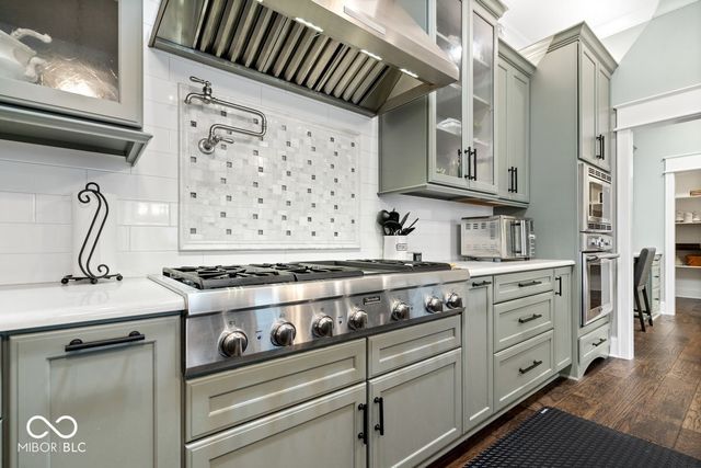 15297 Maple Ridge Drive, Carmel, IN 46033