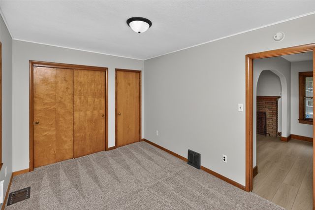 1317 E 16th Street, Des Moines, IA 50316