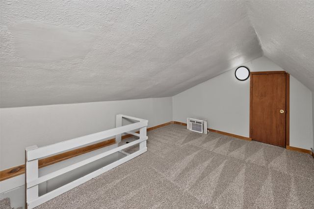 1317 E 16th Street, Des Moines, IA 50316