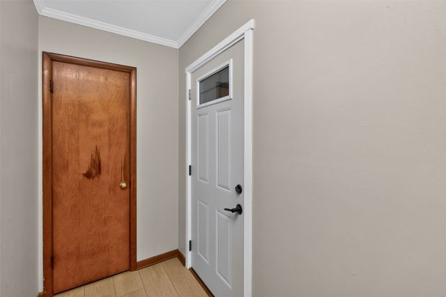 1317 E 16th Street, Des Moines, IA 50316