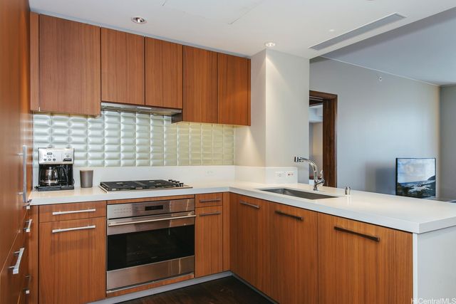 1555 Kapiolani Boulevard 1211, Honolulu, HI 96814