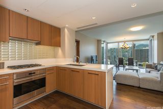 1555 Kapiolani Boulevard 1211, Honolulu, HI 96814
