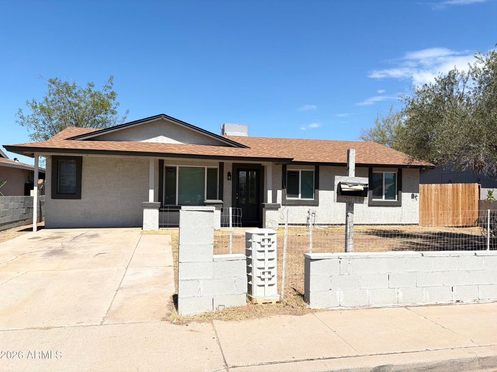 2044 W ROESER Road, Phoenix, AZ 85041 — exterior
