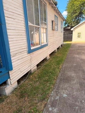 7929 Dayton Street, Houston, TX 77012