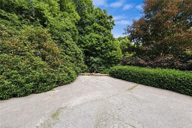 315 Green Hill Woods, Blowing Rock, NC 28605