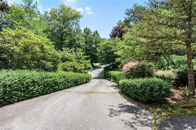 315 Green Hill Woods, Blowing Rock, NC 28605