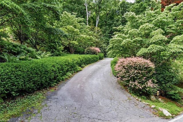 315 Green Hill Woods, Blowing Rock, NC 28605