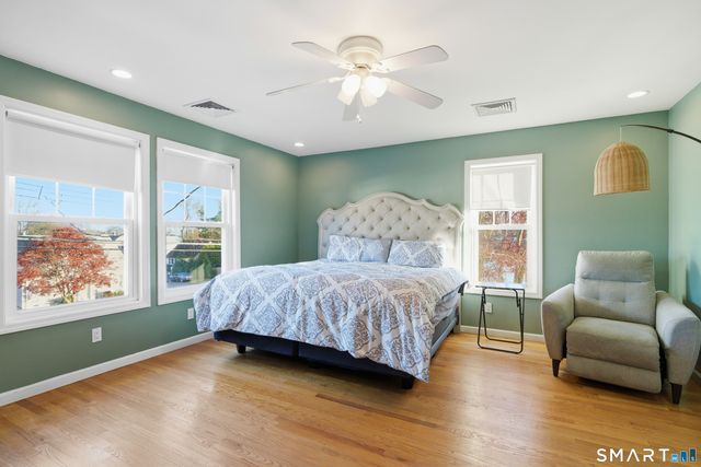 39 Woodcrest Avenue, Stratford, CT 06614