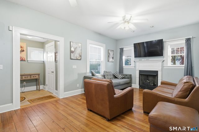 39 Woodcrest Avenue, Stratford, CT 06614