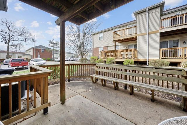 1419 Bluebird Terrace, St Louis, MO 63144