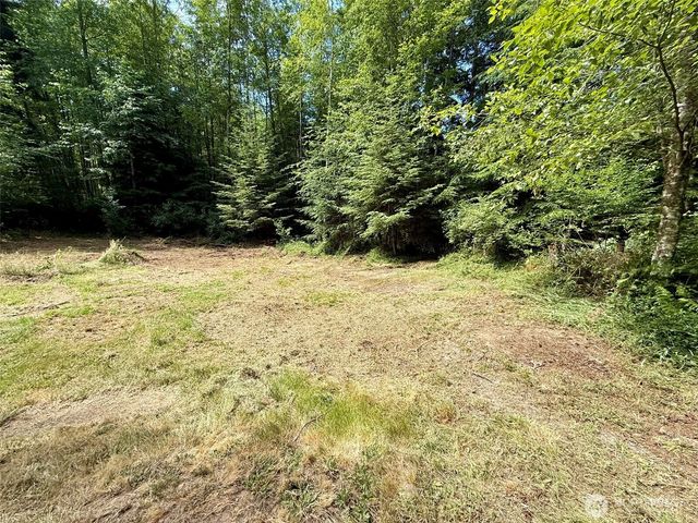 1376 Silver Lake Road, Oak Harbor, WA 98277