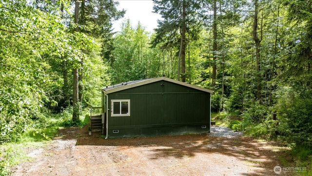 1376 Silver Lake Road, Oak Harbor, WA 98277