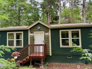 1376 Silver Lake Road, Oak Harbor, WA 98277