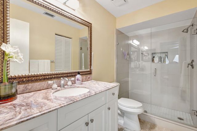 1502 Palmland Drive 1-F, Boynton Beach, FL 33436