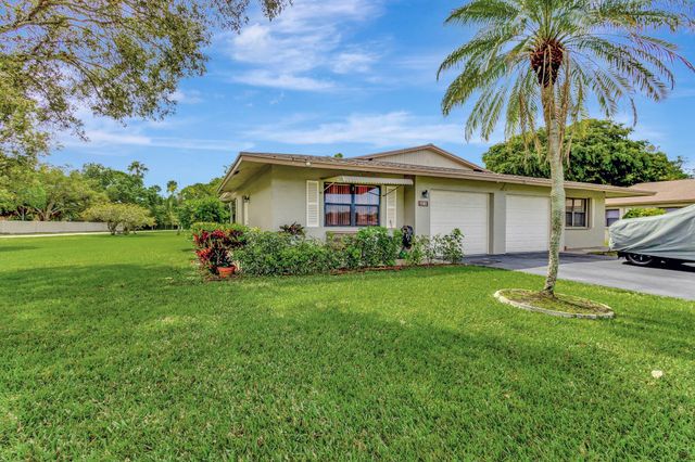 1502 Palmland Drive 1-F, Boynton Beach, FL 33436