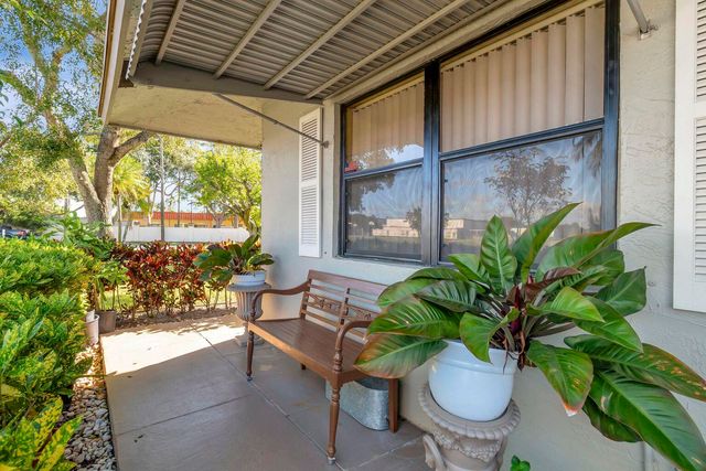 1502 Palmland Drive 1-F, Boynton Beach, FL 33436