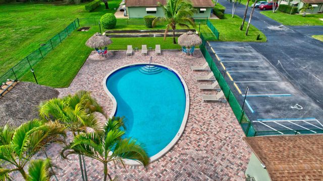 1502 Palmland Drive 1-F, Boynton Beach, FL 33436