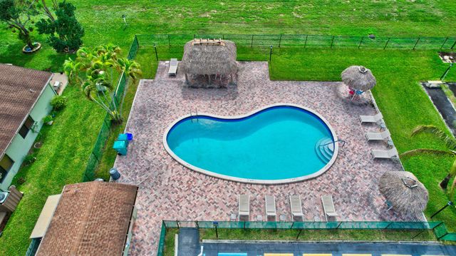 1502 Palmland Drive 1-F, Boynton Beach, FL 33436