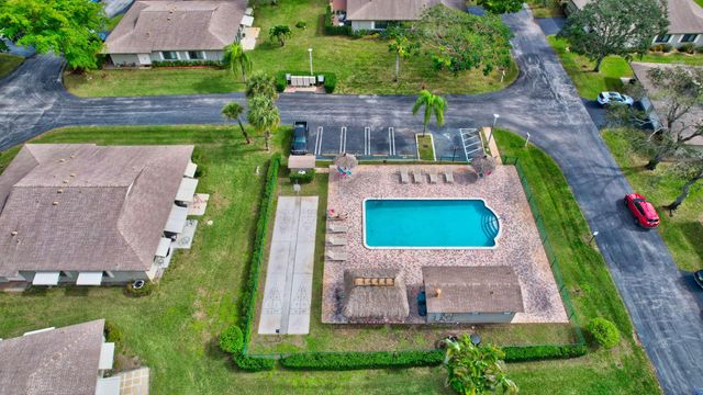 1502 Palmland Drive 1-F, Boynton Beach, FL 33436