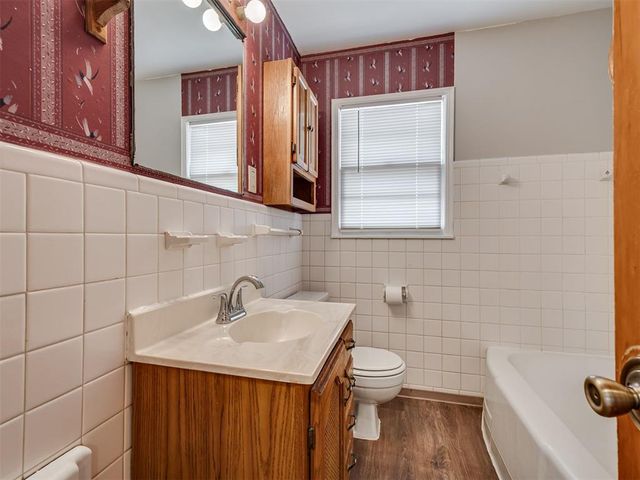 4401 NW 16th Place, Oklahoma City, OK 73107