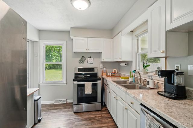 3218 Keays Avenue, Middletown, OH 45044