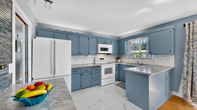2666 E River Road NE, Rochester, MN 55906