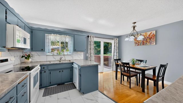 2666 E River Road NE, Rochester, MN 55906