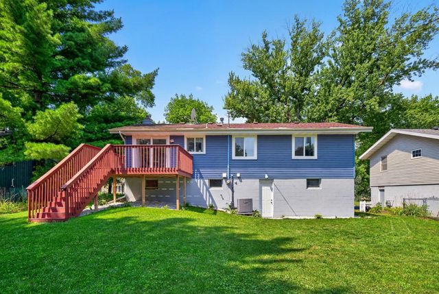2666 E River Road NE, Rochester, MN 55906